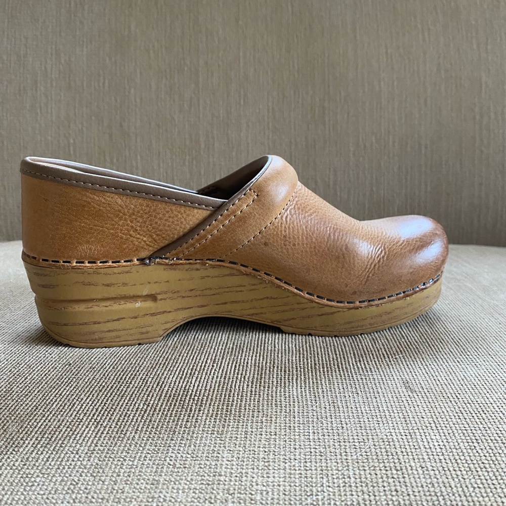 Dansko clogs - neutral